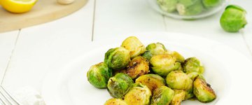 Garlic Lemon Roasted Brussels Sprouts