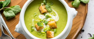 5-Ingredient Pea & Mint Soup