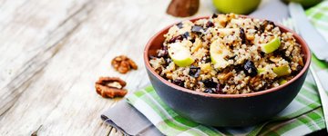 Blueberry, Avocado & Toasted Pecan Quinoa Salad