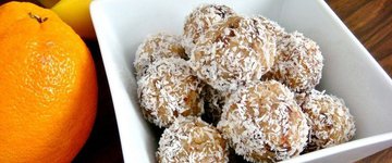 10 Minute Coconut Date Balls