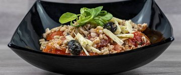 Barley Salad with Nectarines and Blueberries