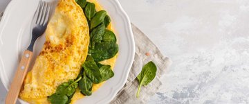 Spinach, Bell Pepper, and Tomato Omelette