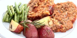 Mini Meatloaf with Potatoes & Green Beans