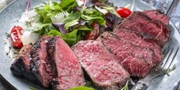 Herb-a-licious Salad with Steak