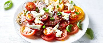 Tomato Mozzarella Salad