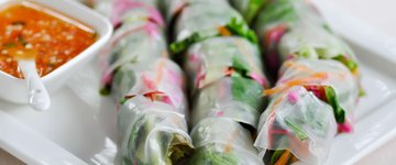 Fresh Basil Spring Rolls with Vegetables