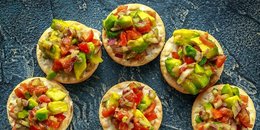 Gluten-free Crackers and Salsa