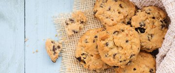 Chewy Chia & Carob Chip Coconut Oatmeal Cookies