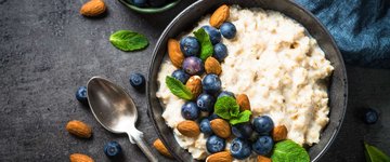 Simmered Blueberry Coconut Porridge