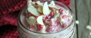 Raspberry Almond Overnight Oats