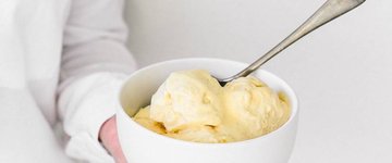 Low-Carb Vanilla Bean Ice Cream