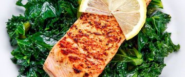 Wild Salmon with Buttered Kale (Bulletproof)