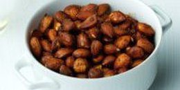 Spicy keto roasted nuts