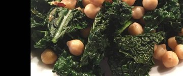 Spicy Sauteed Kale & Chickpeas