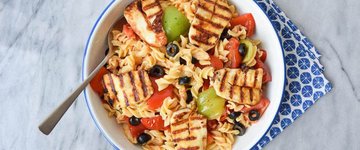 Low FODMAP pasta salad with haloumi