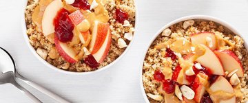 Overnight Apple Pie Quinoa Oats