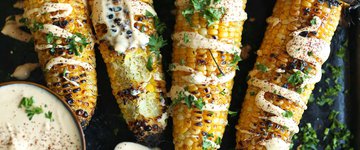 Grilled Corn w Sriracha Aioli