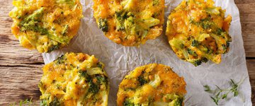 Cheddar & Broccoli Egg Muffins