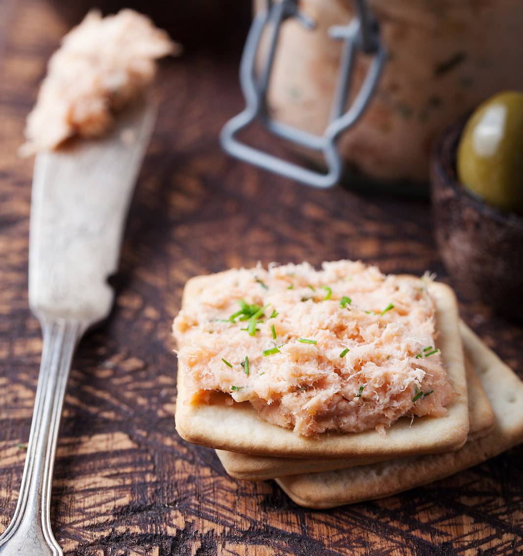 Salmon with Crackers