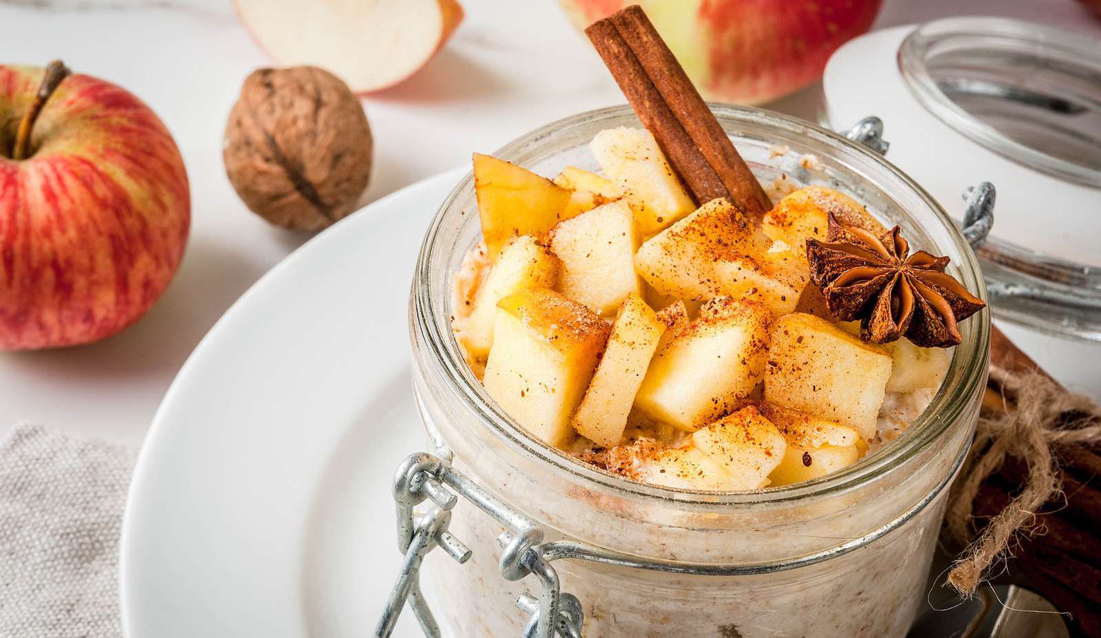 Apple Chia Overnight Oats