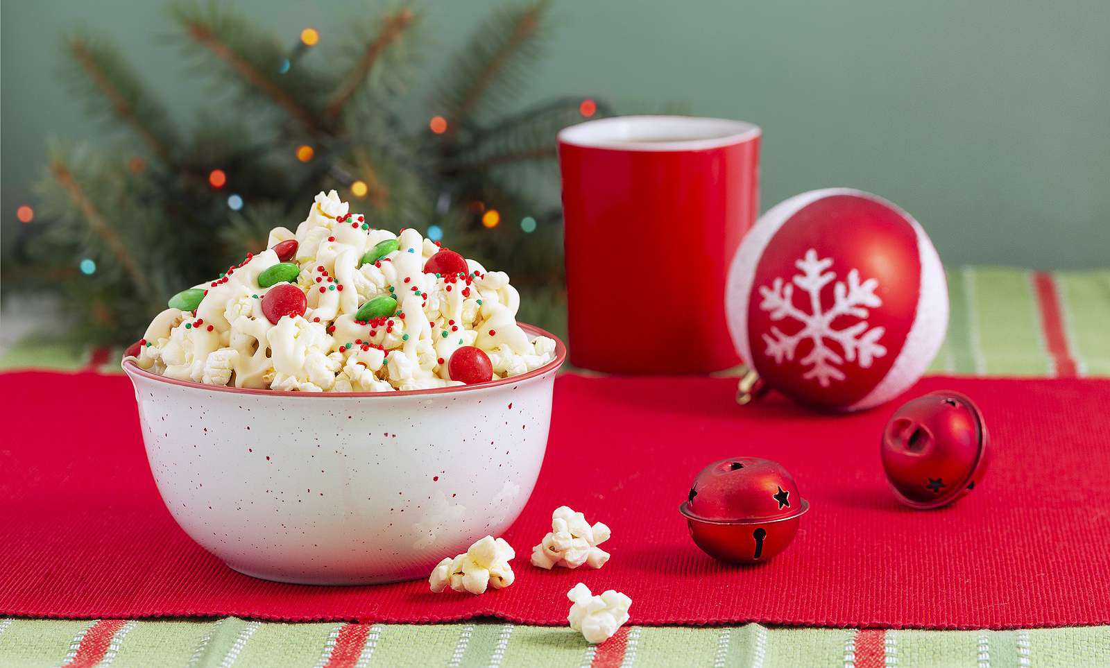 Dark Chocolate Peppermint Popcorn