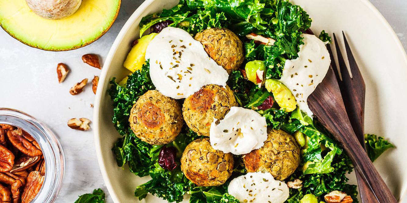 Cheesy Broccoli Quinoa Bites with Sriracha Aioli