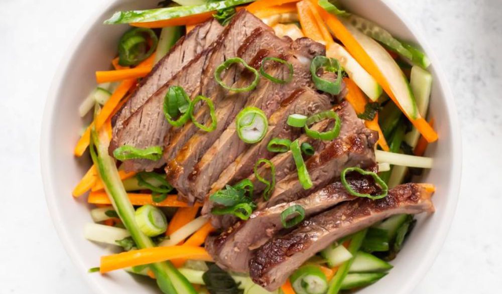 Thai Basil Steak Salad