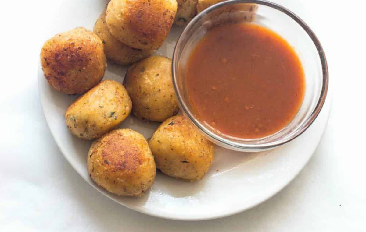 Cassava Balls with Vinegar Dip